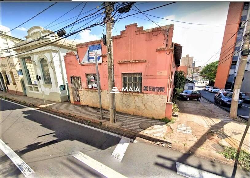 Casa à venda no Centro: 