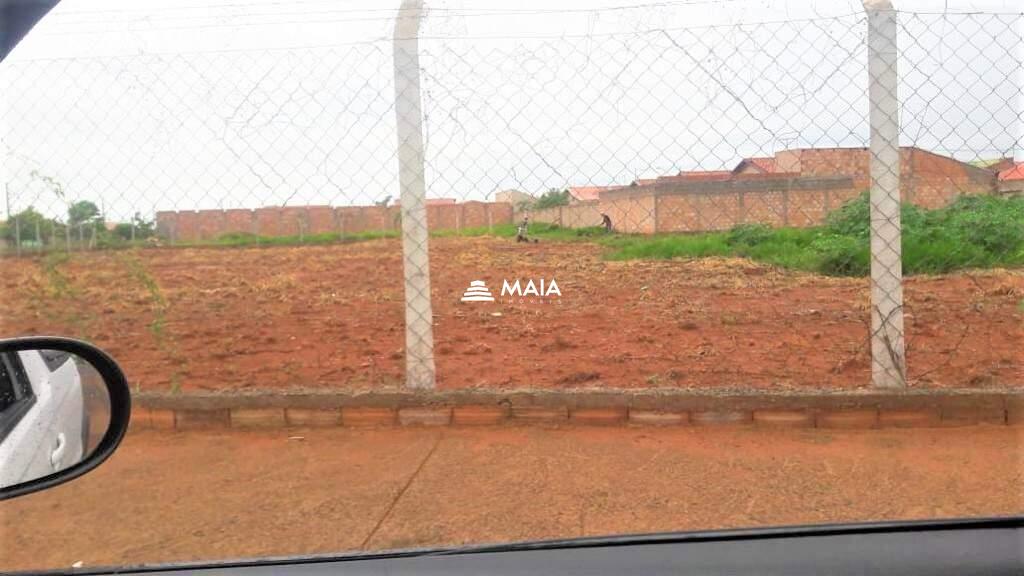 Terreno/Área à venda no Parque dos Girassóis: 