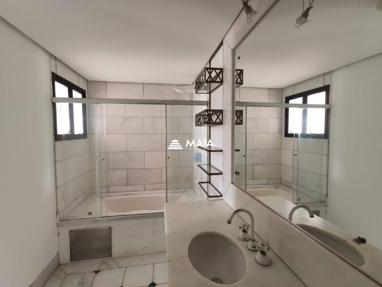 Apartamento à venda no Mercês: 