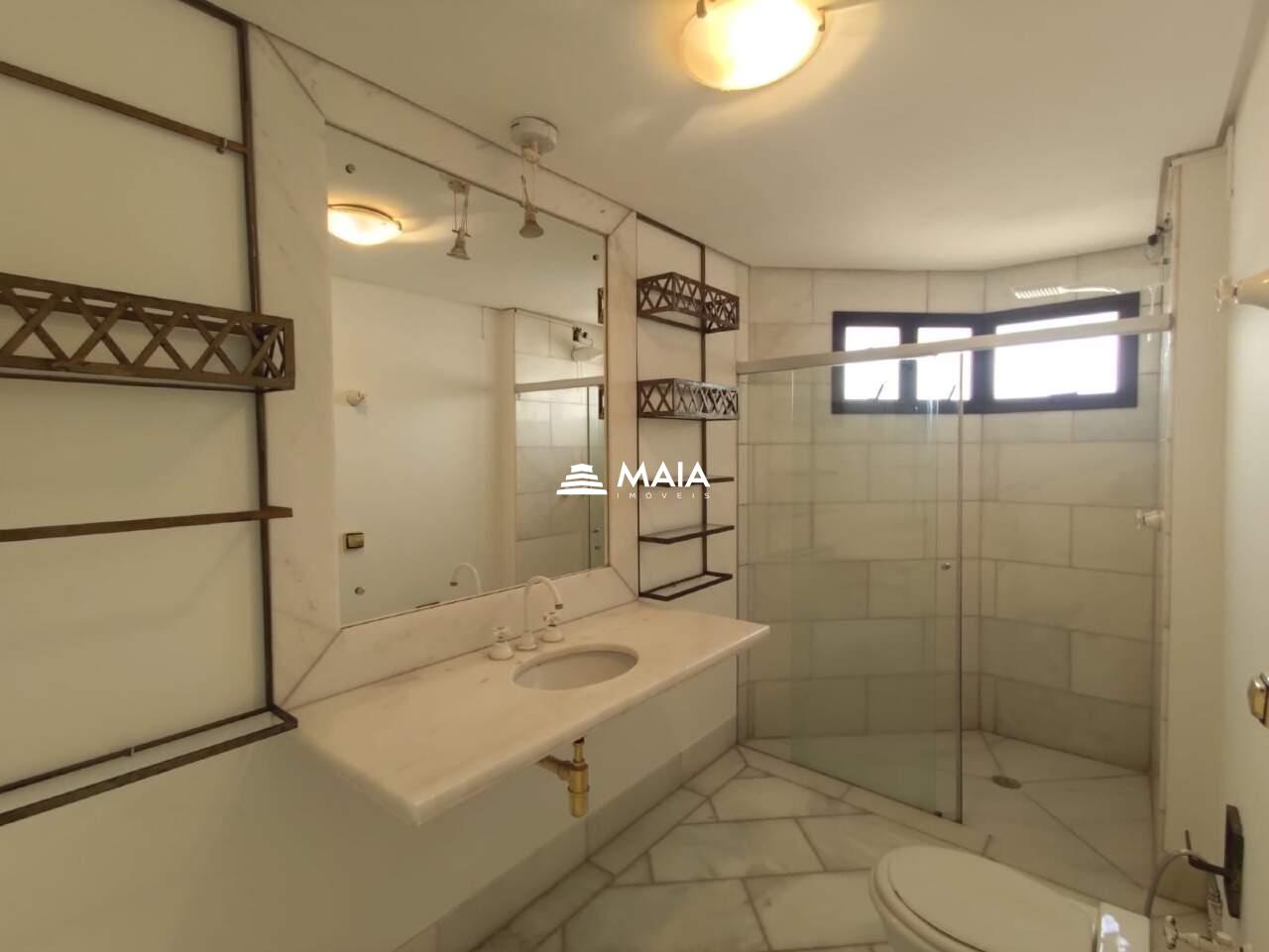 Apartamento à venda no Mercês: 