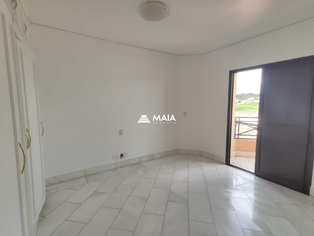 Apartamento à venda no Mercês: 