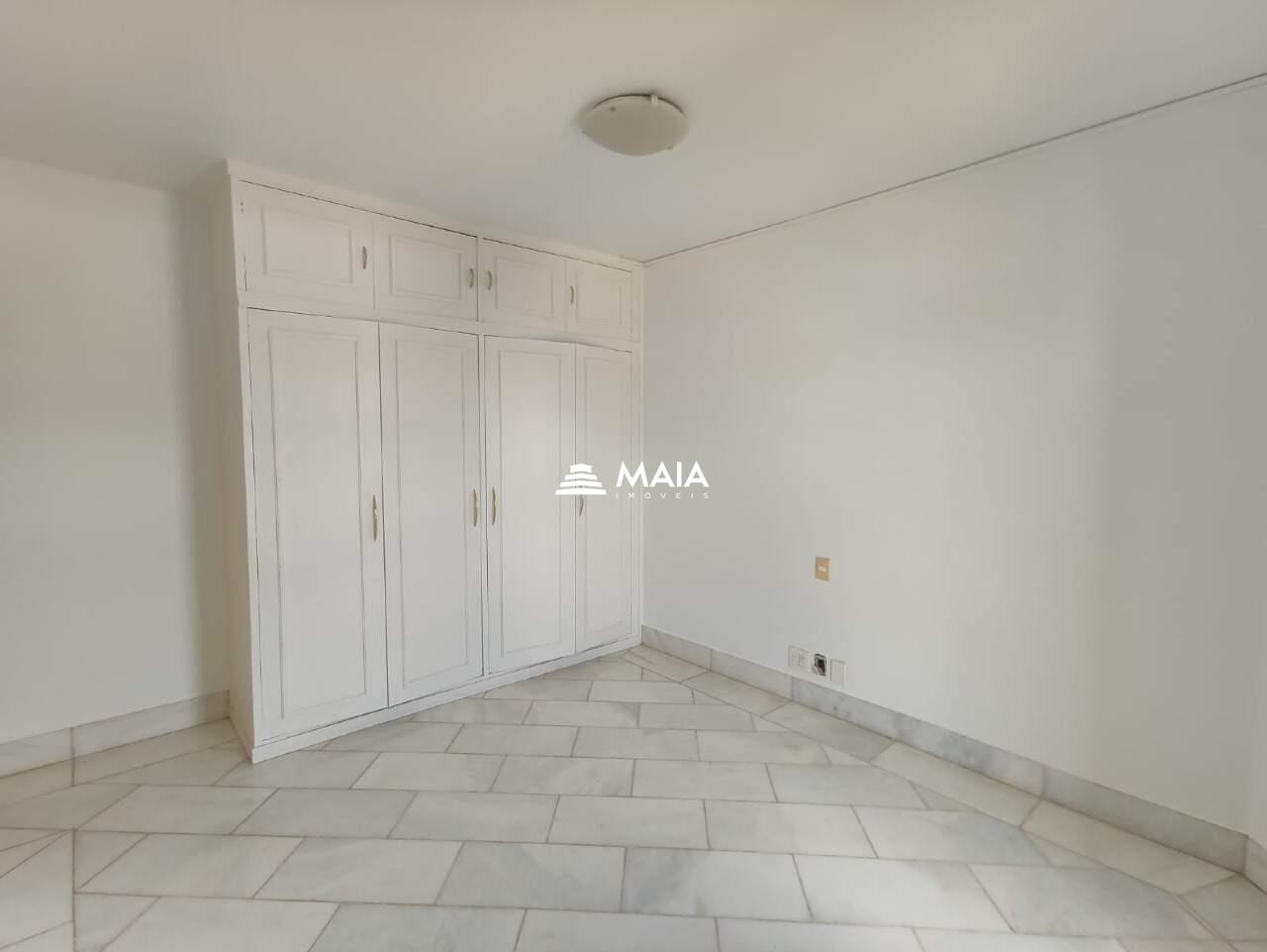 Apartamento à venda no Mercês: 