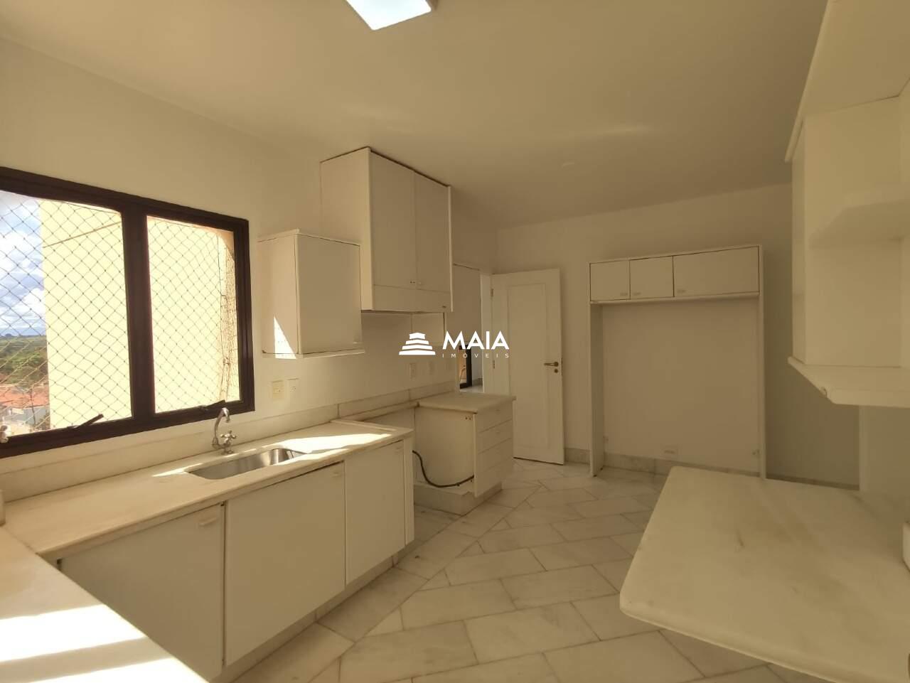 Apartamento à venda no Mercês: 