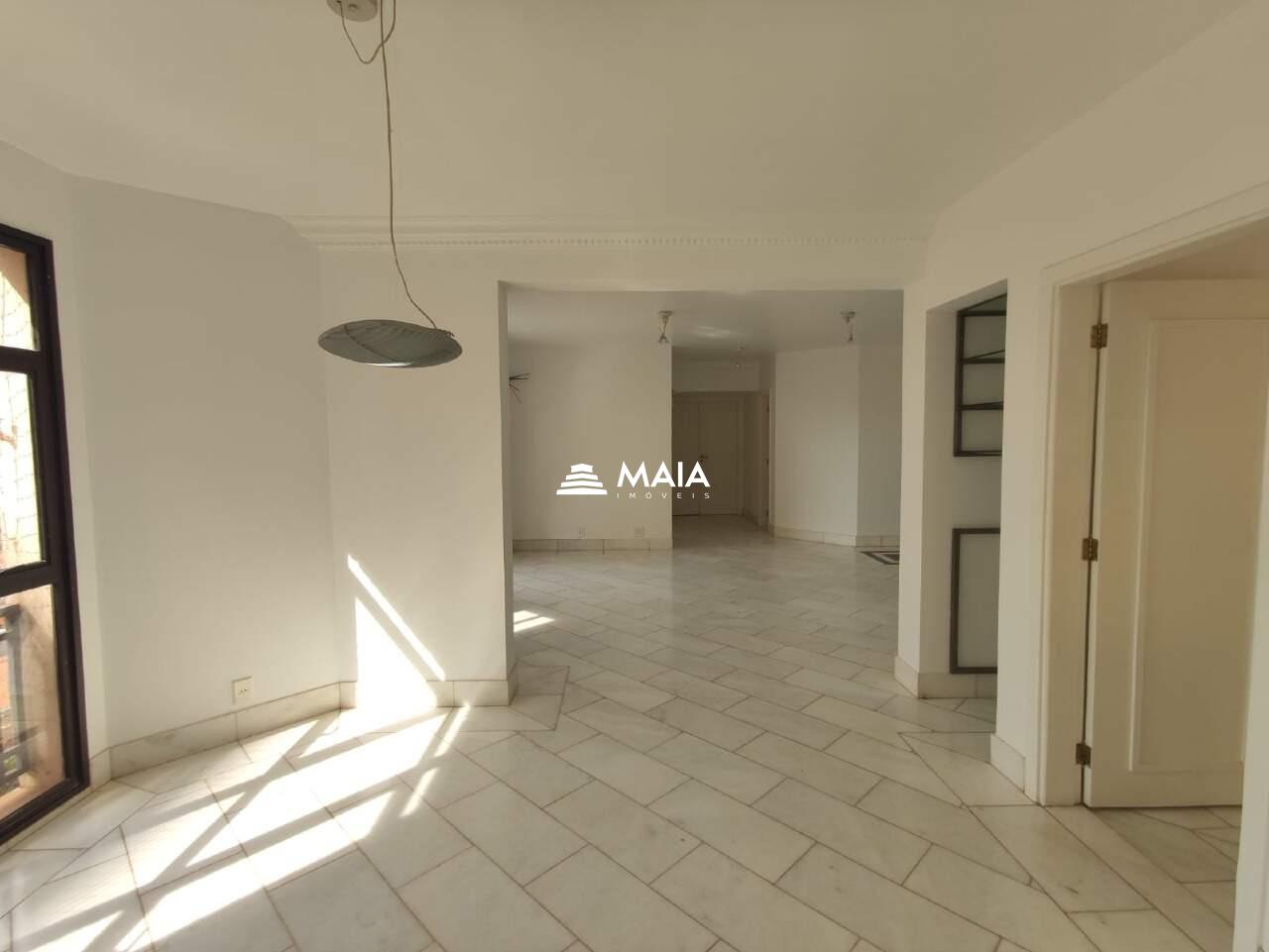 Apartamento à venda no Mercês: 