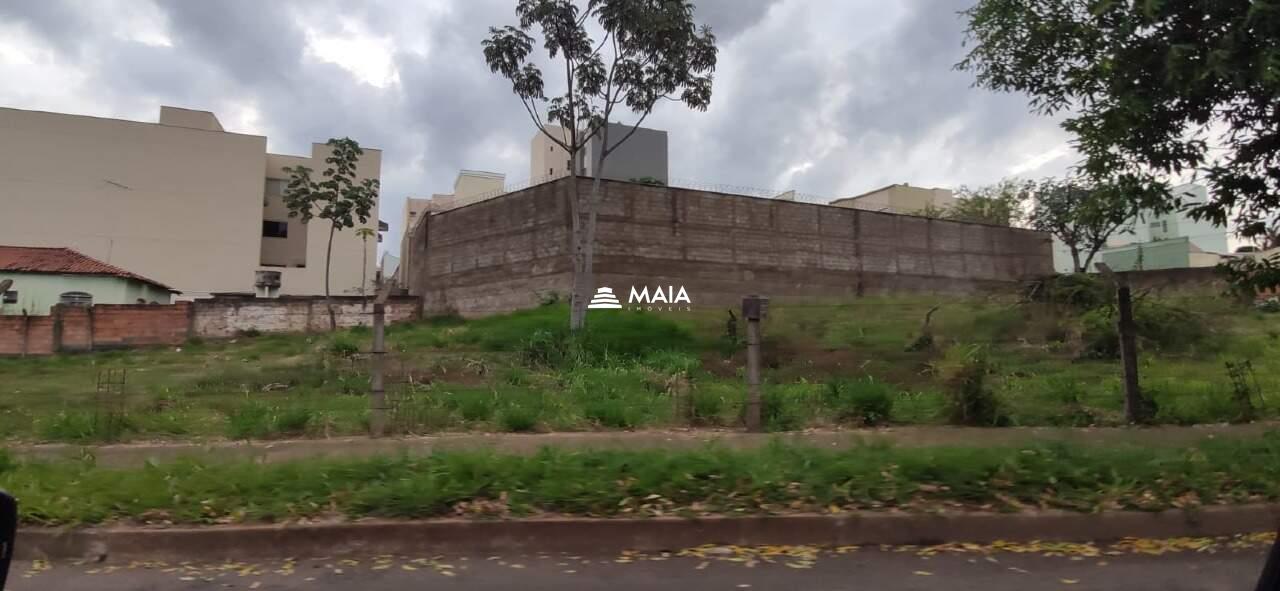 Terreno/Área à venda no Quinta Boa Esperança: 