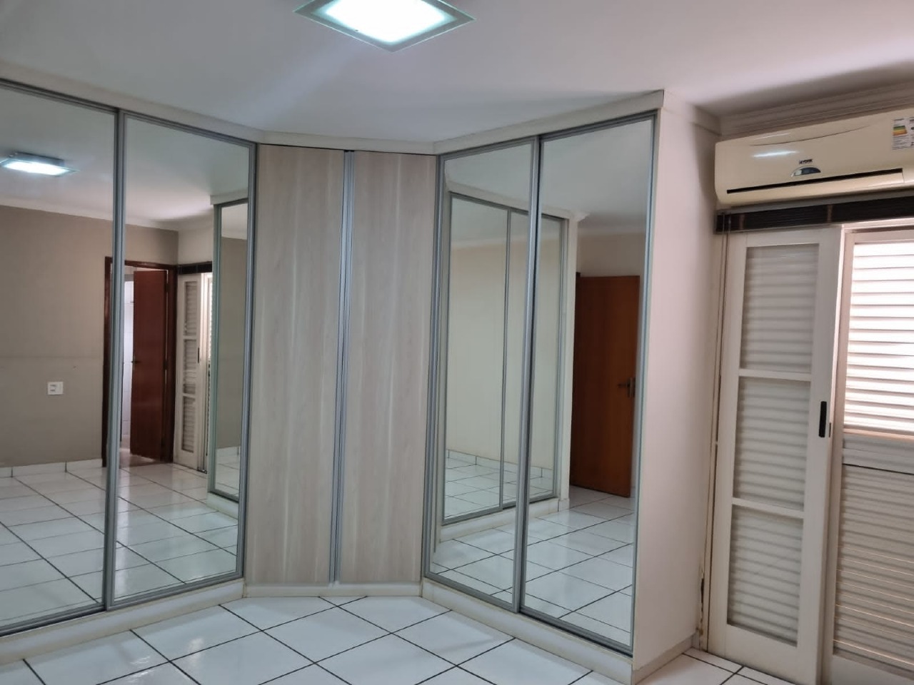 Casa à venda no Vila Olímpica: 