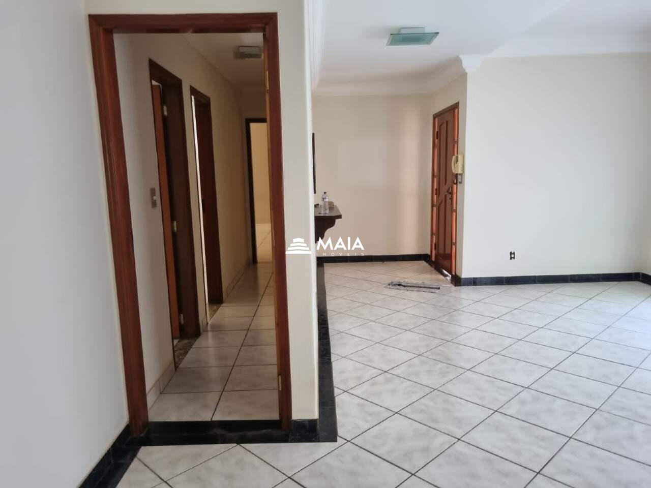 Casa à venda no Vila Olímpica: 