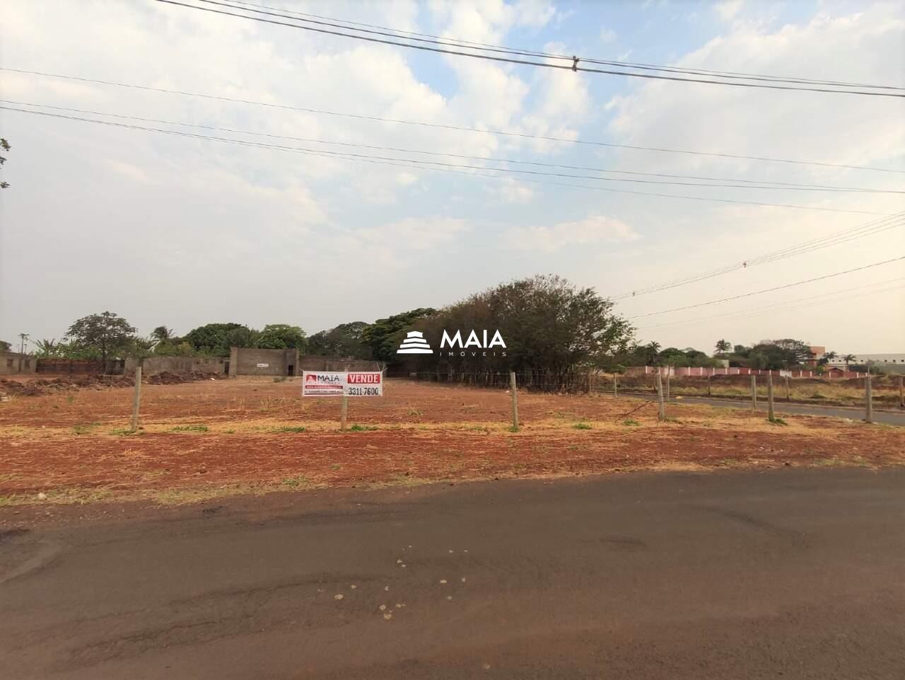 Terreno/Área à venda no Jardim Santa Clara: 