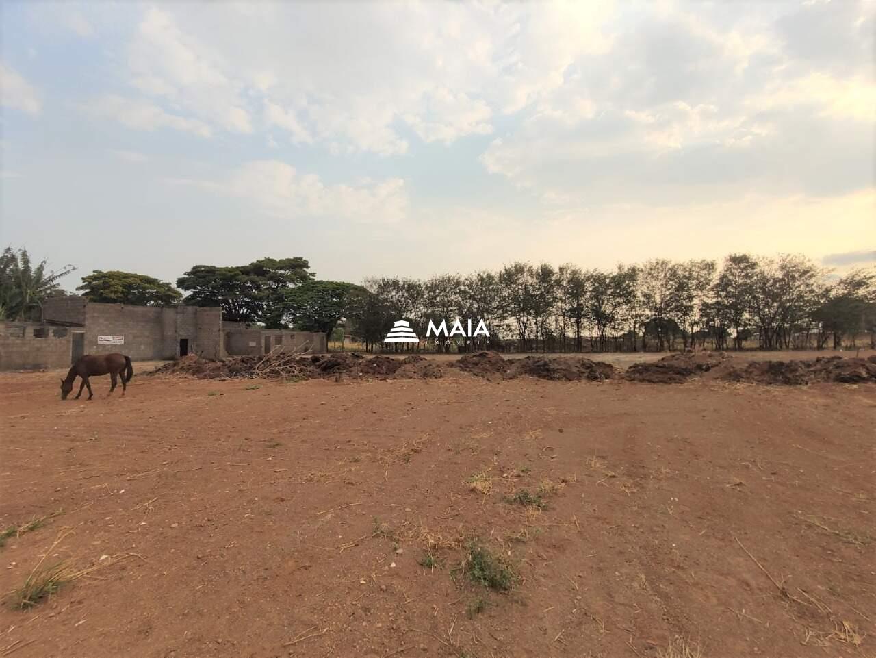 Terreno/Área à venda no Jardim Santa Clara: 