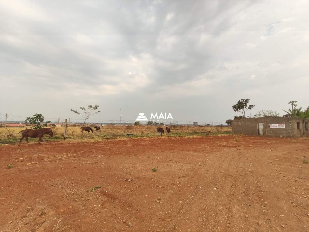 Terreno/Área à venda no Jardim Santa Clara: 