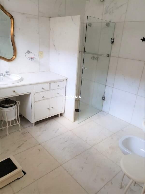 Casa à venda no Santos Dumont: 