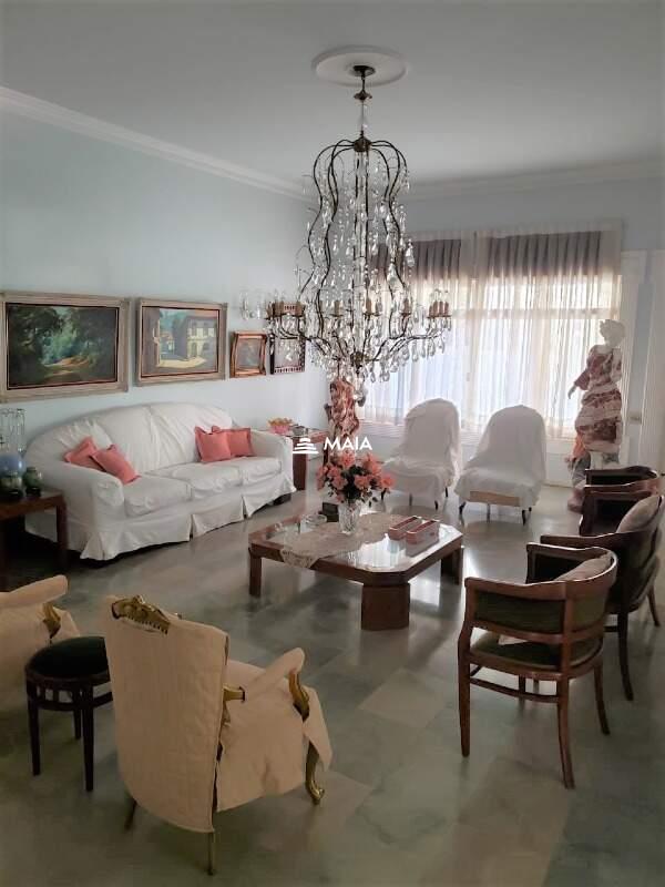 Casa à venda no Santos Dumont: 