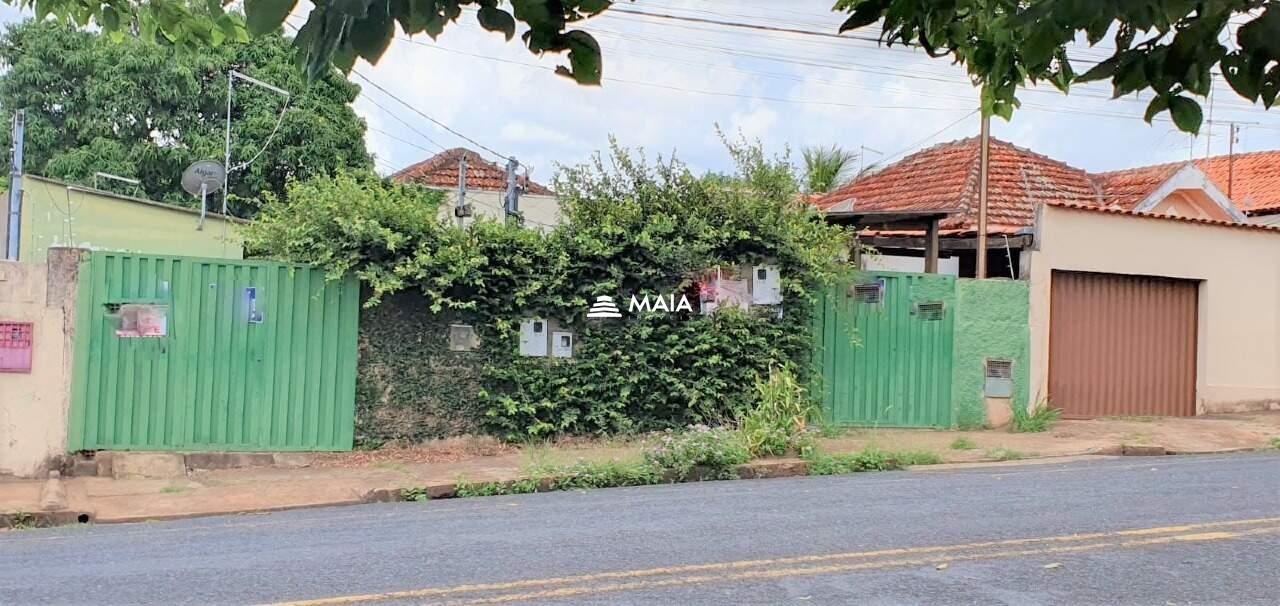 Terreno/Área à venda no São Benedito: 