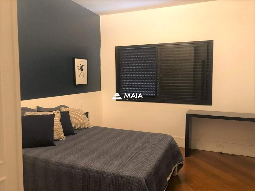 Apartamento à venda no Mercês: 