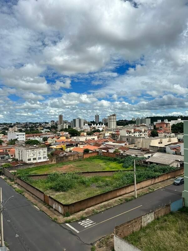Terreno/Área à venda no Santa Maria: 