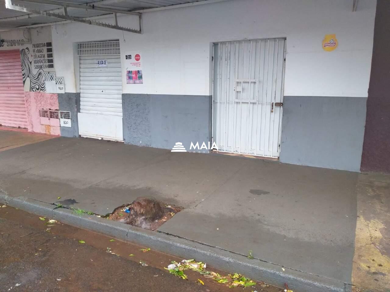 Comercial à venda no Jardim Elza Amuí : 