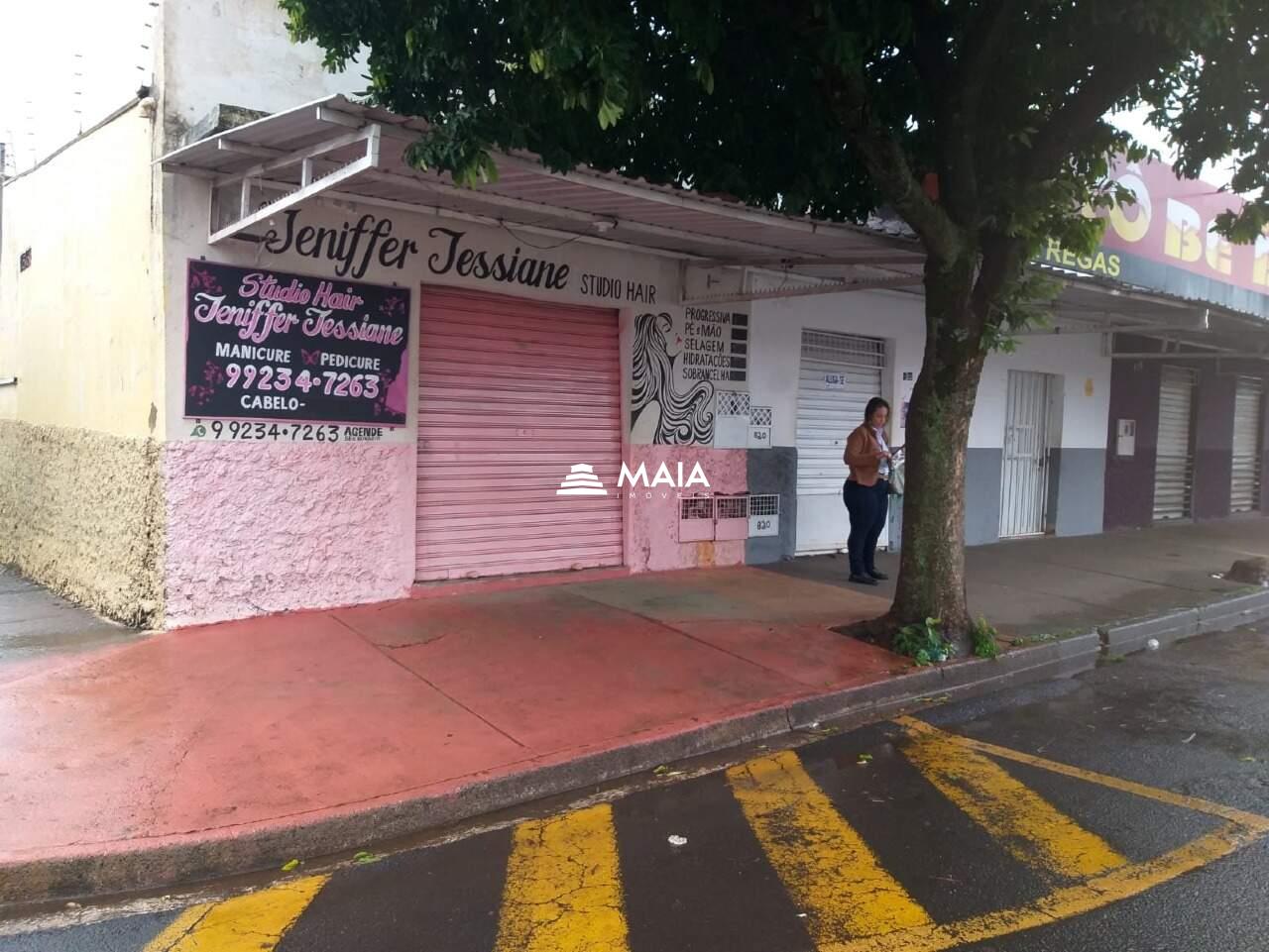 Comercial à venda no Jardim Elza Amuí : 