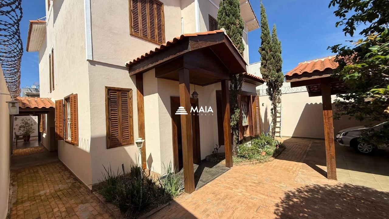 Casa à venda no Jardim do Lago: 