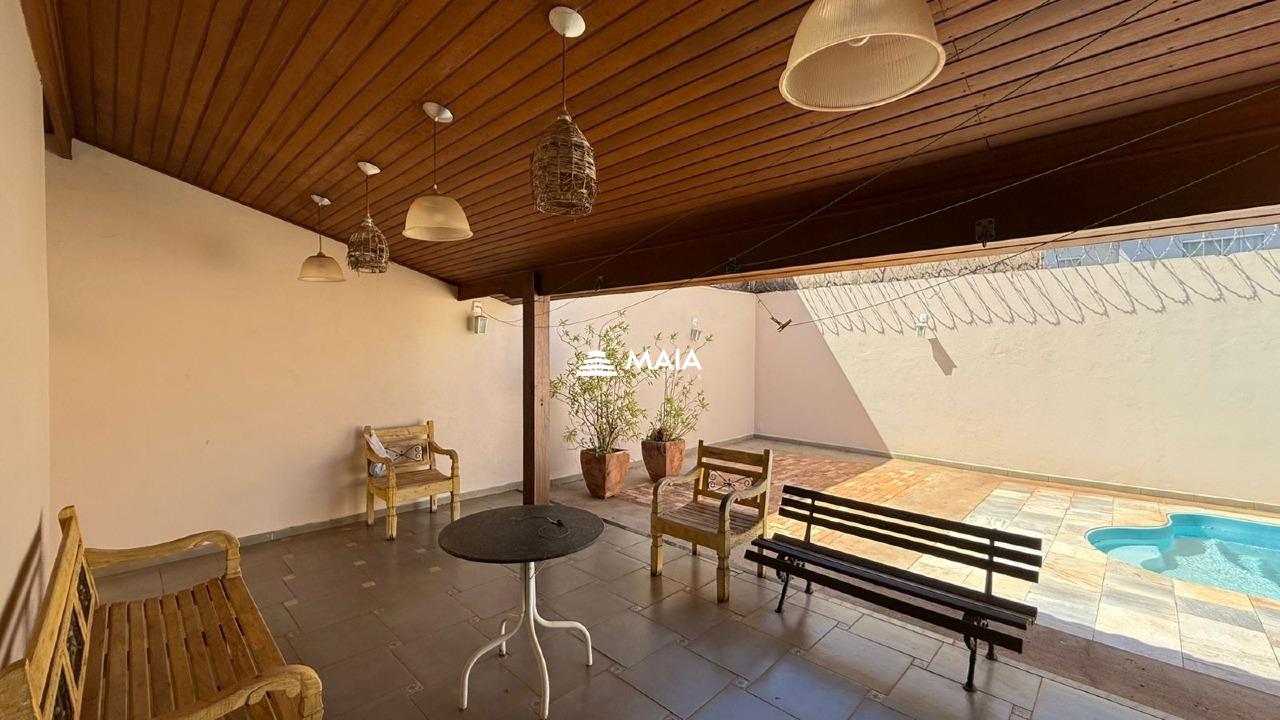 Casa à venda no Jardim do Lago: 