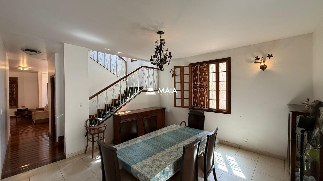 Casa à venda no Jardim do Lago: 