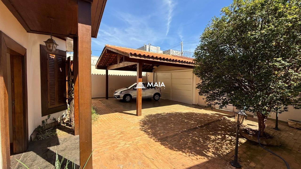 Casa à venda no Jardim do Lago: 