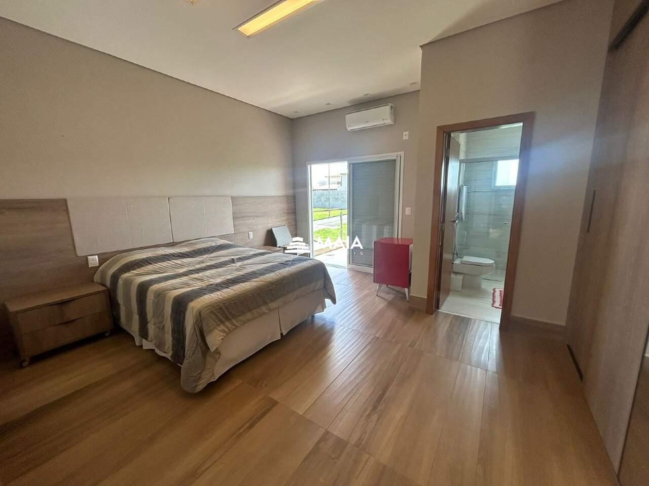 Casa de Condomínio à venda no Estância dos Ipês: 