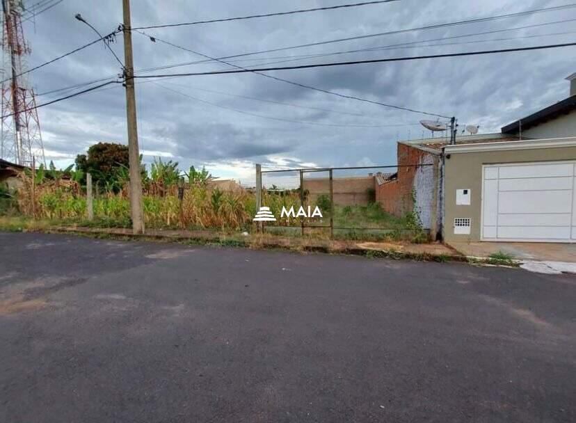 Terreno/Área à venda no Pontal: 