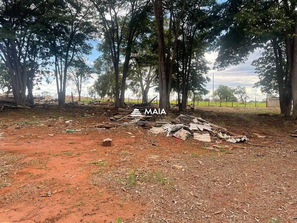 Terreno/Área à venda no Jardim Maracanã: 
