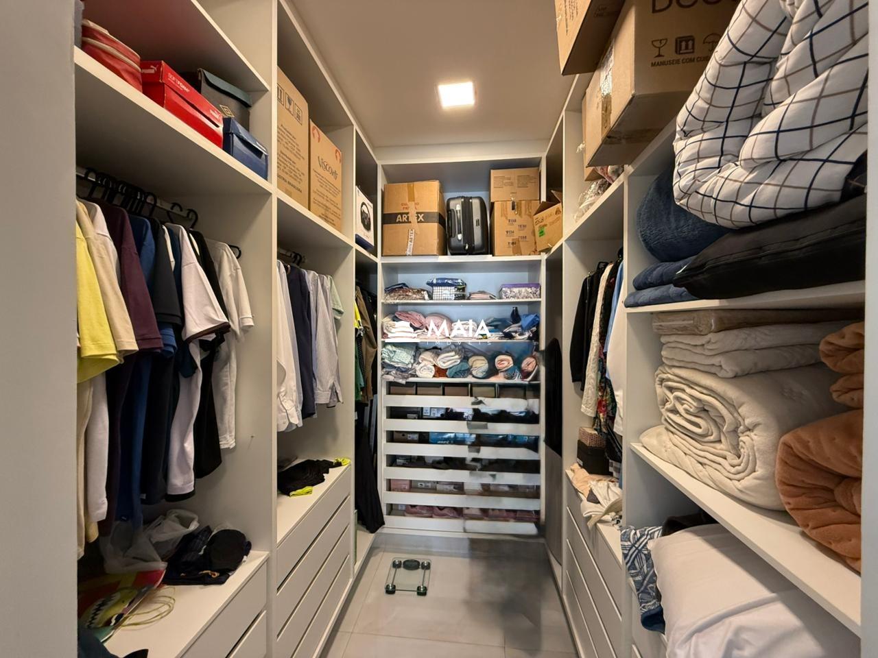 Casa de Condomínio à venda no Estância dos Ipês: 