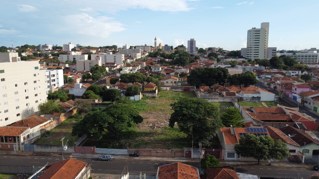 Terreno/Área à venda no Nossa Senhora da Abadia: 