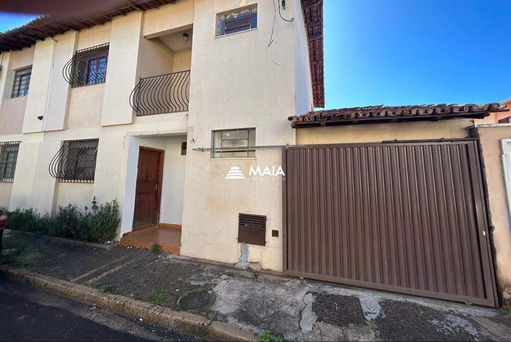 Casa à venda no Mercês: 