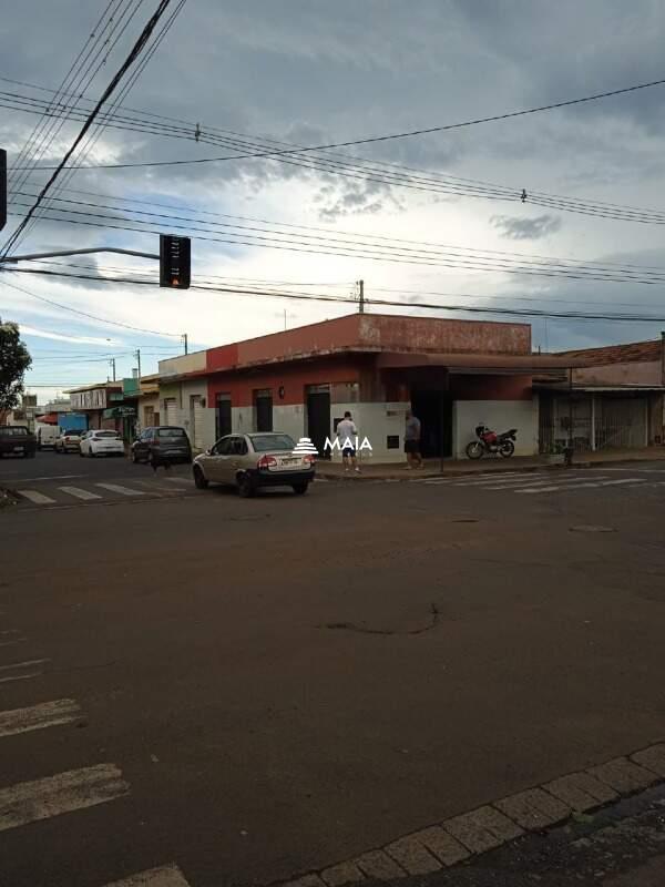 Comercial à venda no Conjunto José Vallim de Melo: 