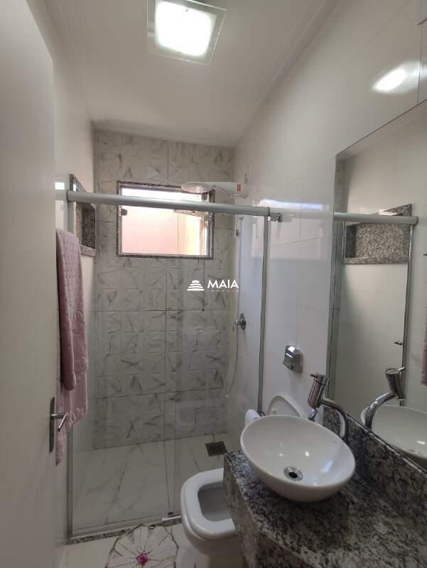 Casa à venda no Jardim Elza Amuí IV: 