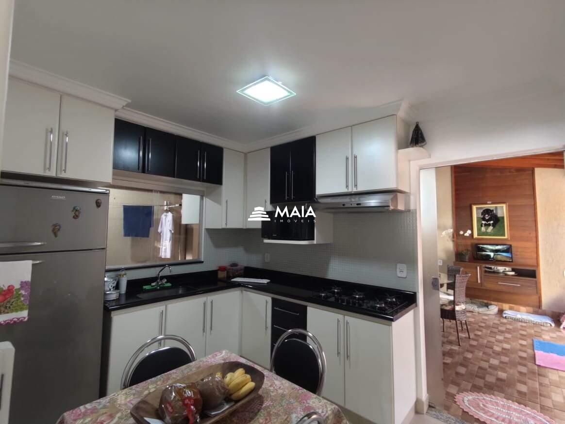 Casa à venda no Jardim Elza Amuí IV: 