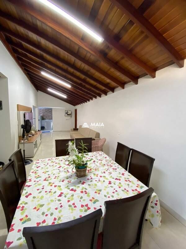 Casa à venda no Conjunto Guanabara: 