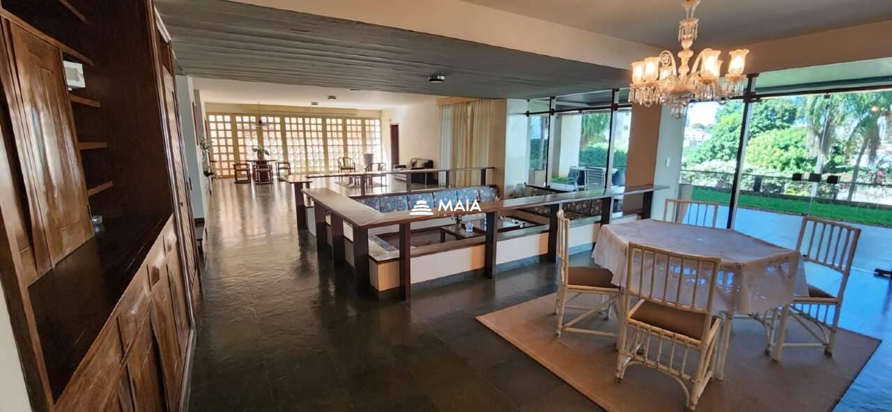 Casa à venda no Mercês: 