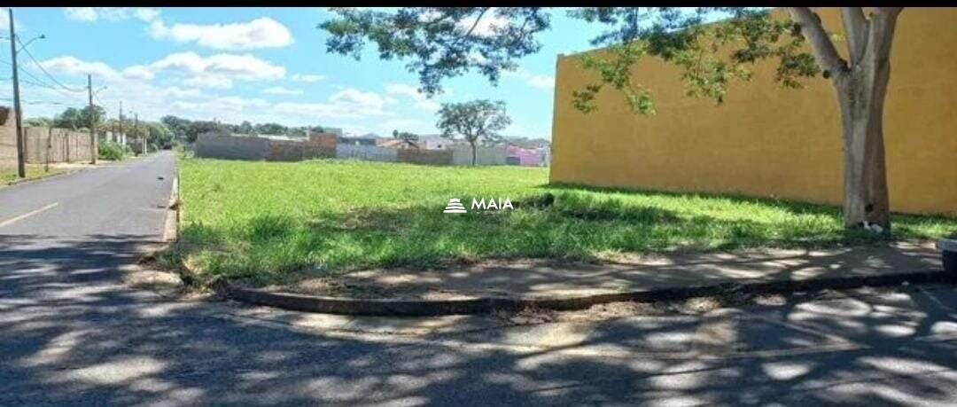 Terreno/Área à venda no Jardim Maracanã: 