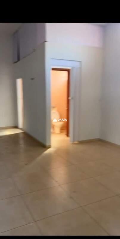 Comercial para aluguel no Parque das Américas: 