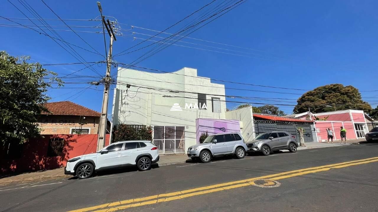 Galpão à venda no Mercês: 