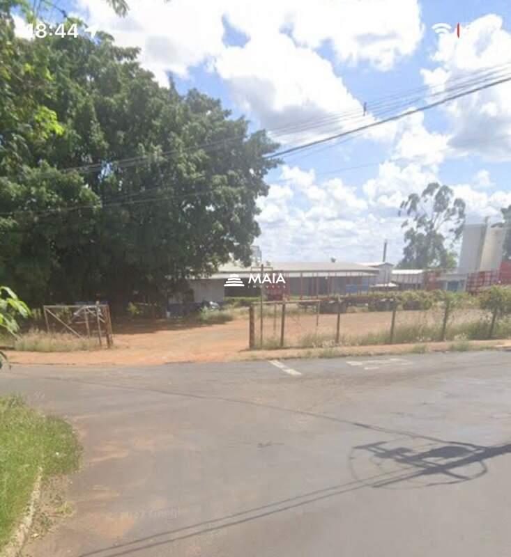 Terreno/Área para aluguel no Pontal: 