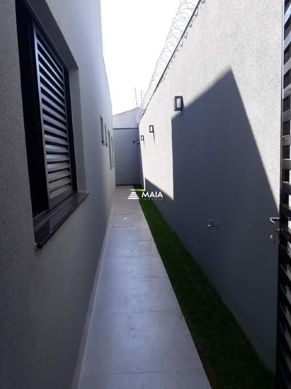 Casa à venda no Parque das Laranjeiras II: 