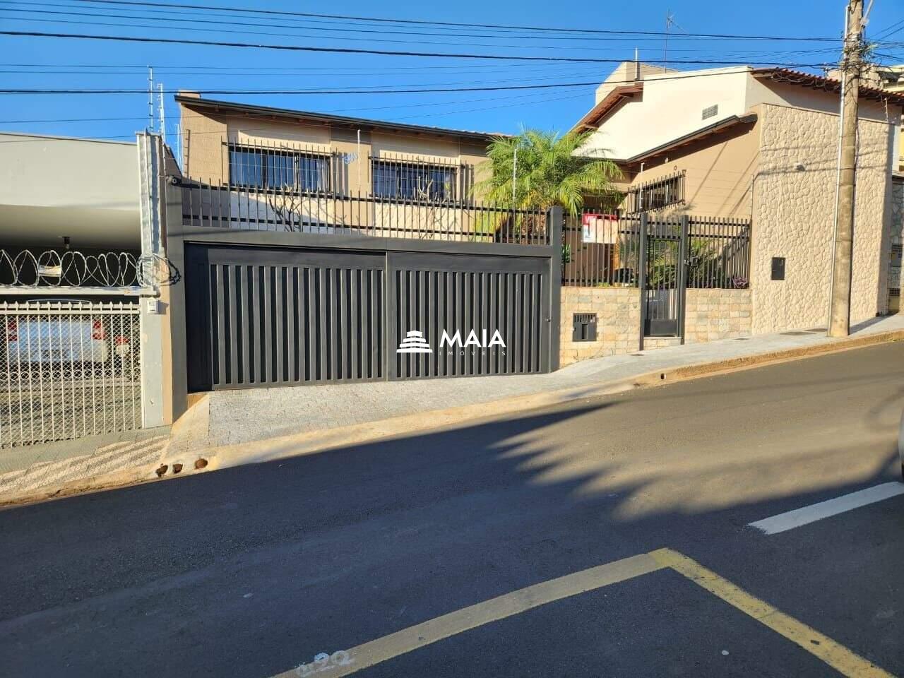 Casa à venda no bairro Jardim Alexandre Campos