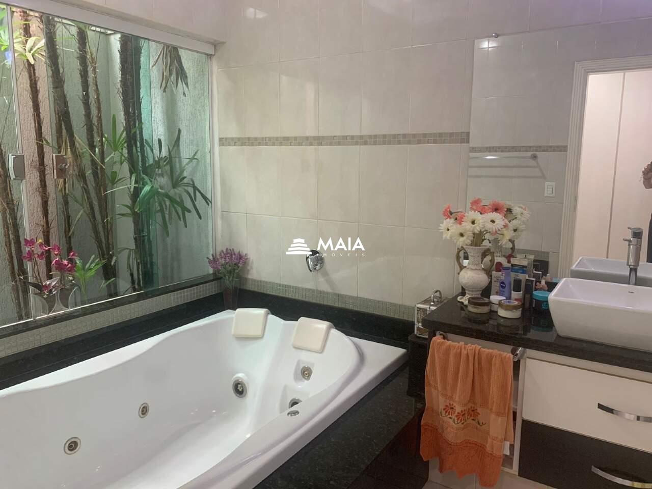 Casa à venda no Jardim do Lago: 