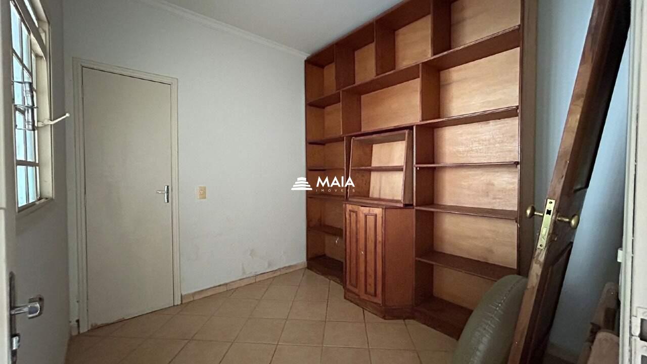 Casa à venda no Conjunto Umuarama: 