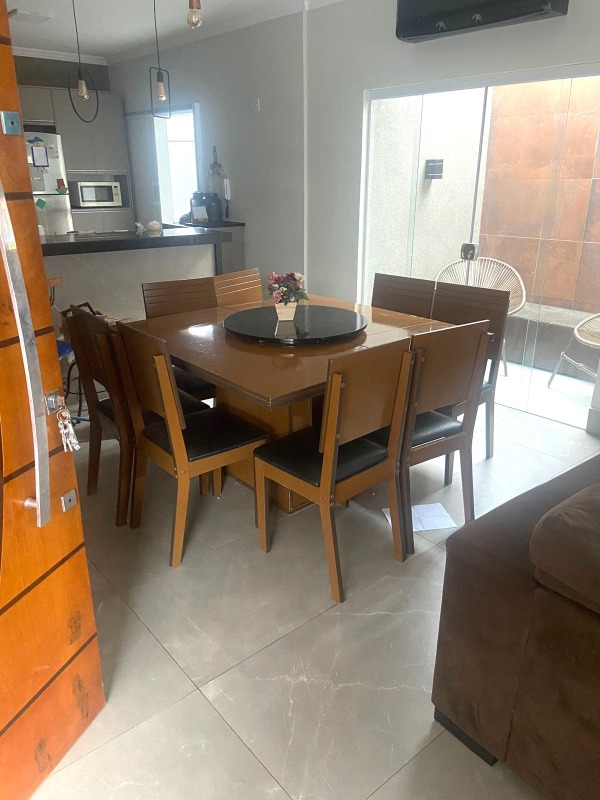 Casa à venda no Fabrício: 