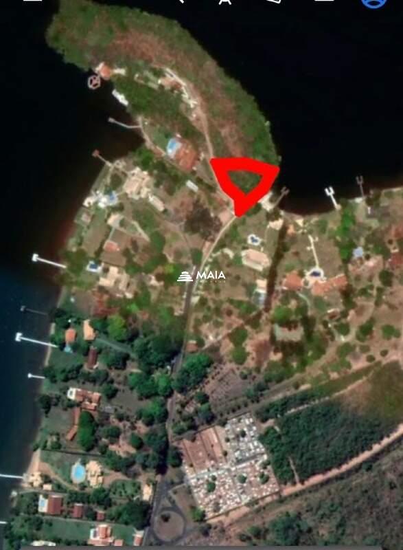 Terreno/Área à venda no Centro: 