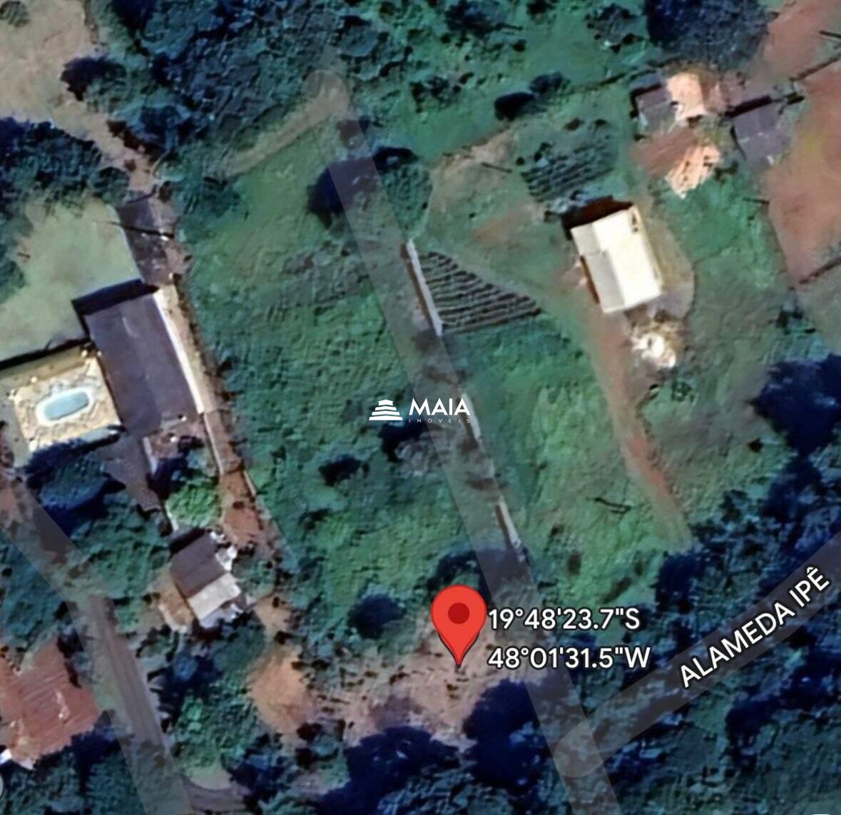 Terreno/Área à venda no Recanto das Flores: 