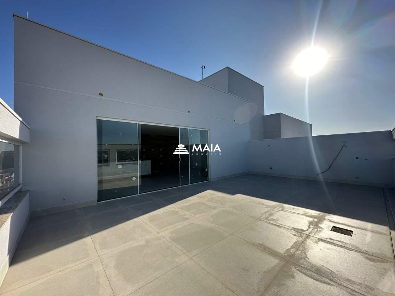 Apartamento à venda no Mercês: 