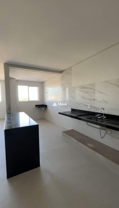 Apartamento à venda no Mercês: 