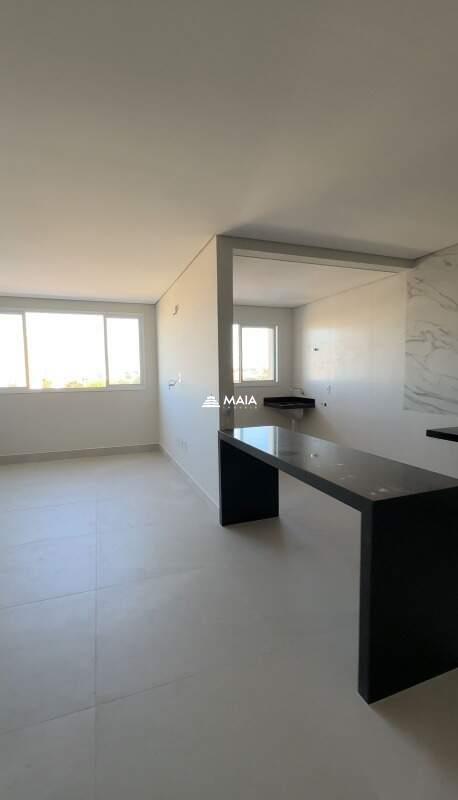 Apartamento à venda no Mercês: 